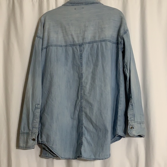 Blue an jean button up - Picture 4 of 4
